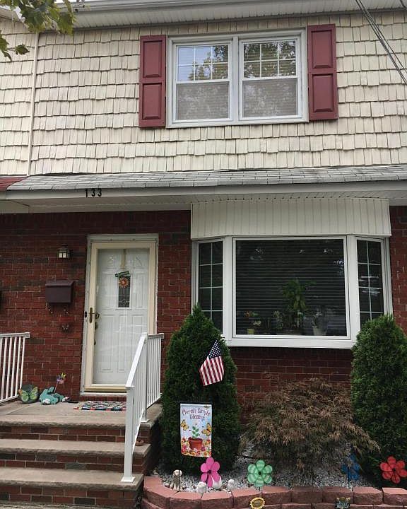 2nd image of 133 Leverett Ave