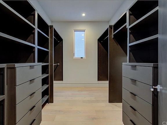 2 MASTER WALK IN CLOSETS