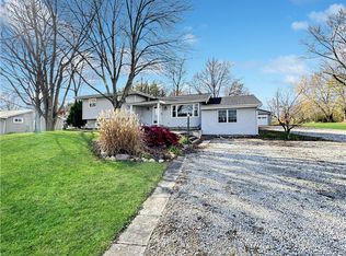 4847 Lake Rd, Mattoon, IL 61938