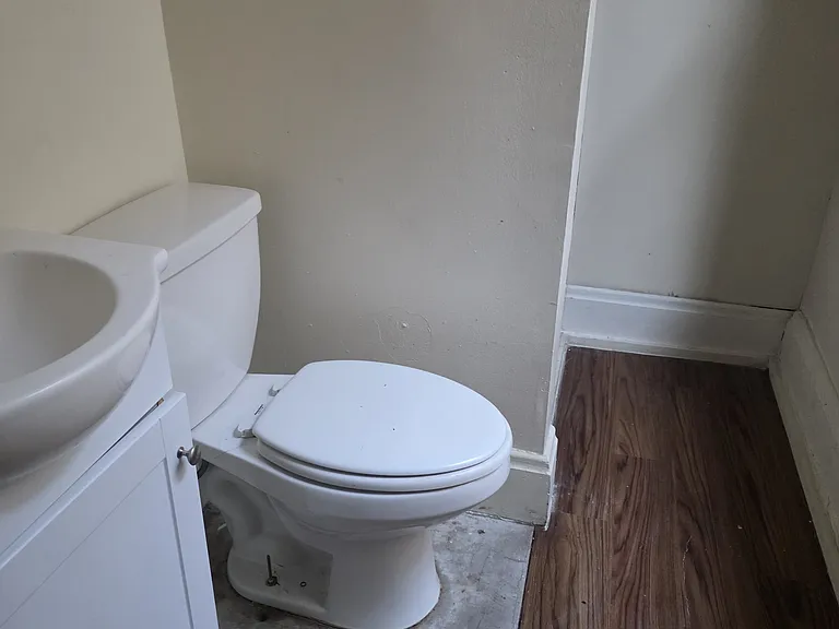 2218 Ravine St — Photo 2