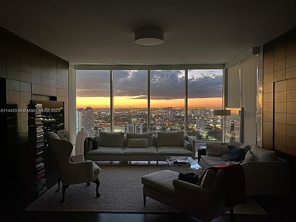 5th image of 1040 Biscayne Blvd APT 2906