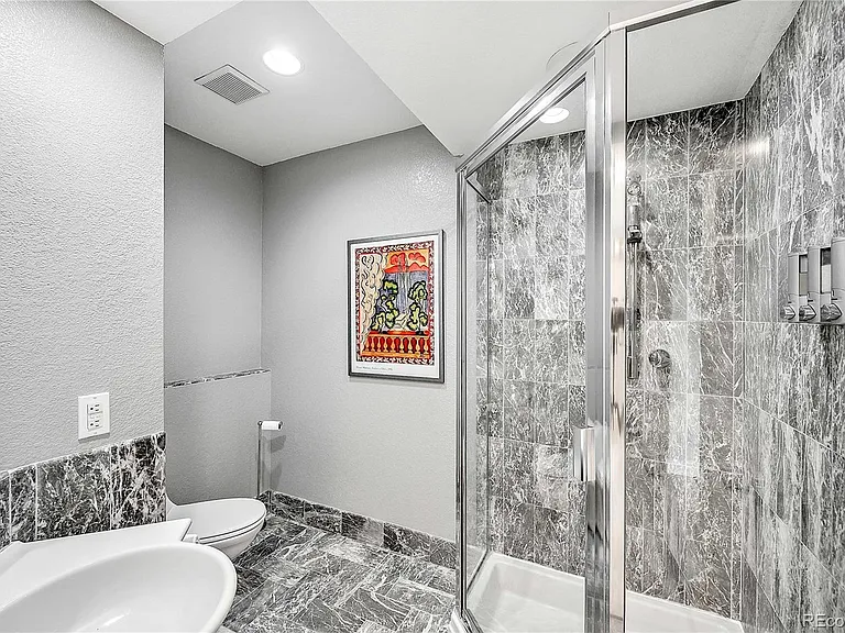 4815 E 6th Avenue Pkwy — Photo 17