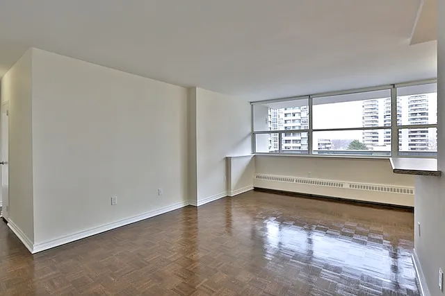 66 Broadway Ave — Photo 10