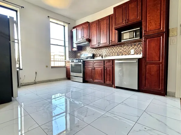 842 Bushwick Avenue image 1 of 9