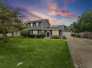 5216 Palm St, McHenry, IL 60051