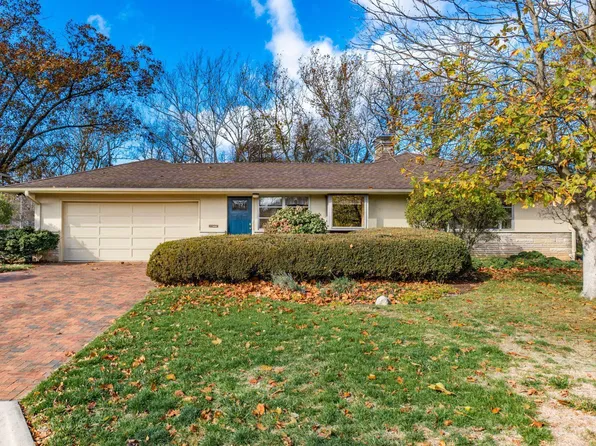 385 E Schreyer Pl, Columbus, OH 43214