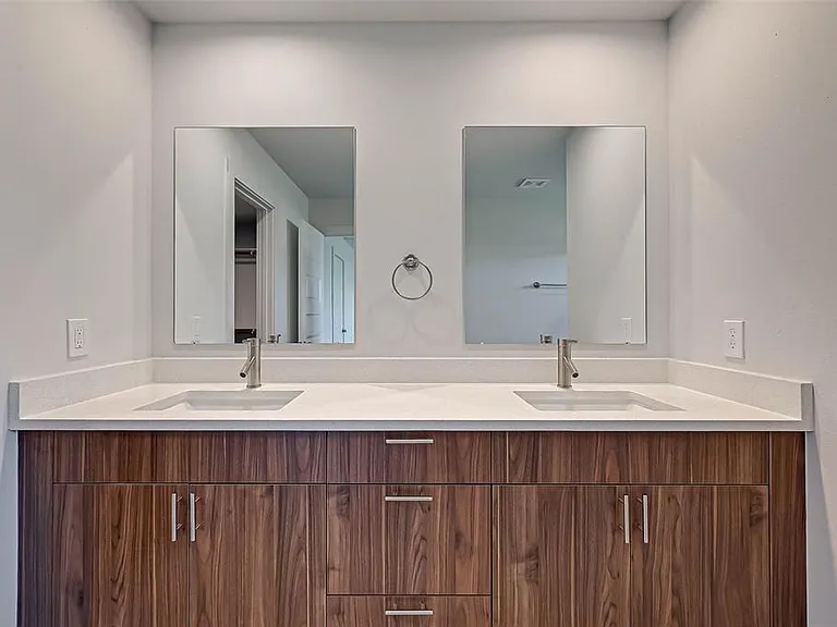 3510 Contempo Dr — Photo 20