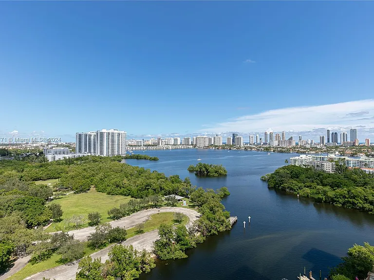 16385 Biscayne Blvd #1701 — Photo 20