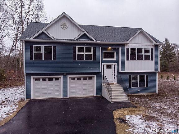 3rd image of 890 Brook Road