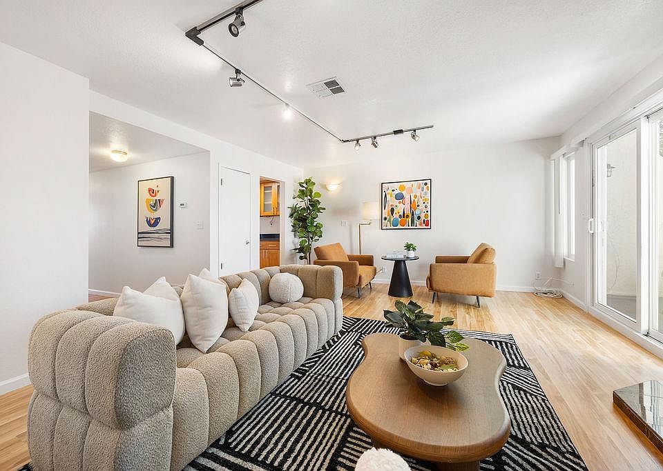 1st image of 3550 Carter Dr APT 32