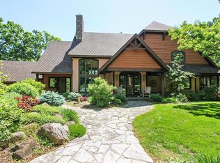 8353 Fox River Rd, Burlington, WI 53105