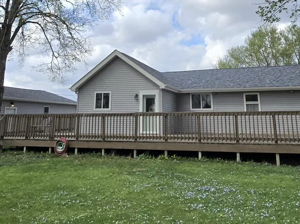 1240 Richmond St, Gilson, IL 61436