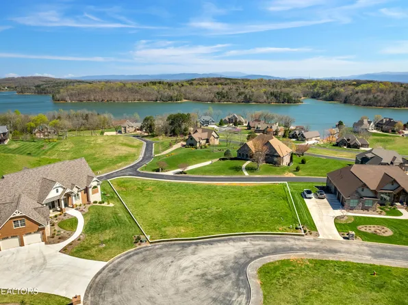 330 Watercrest Dr, Vonore, TN 37885