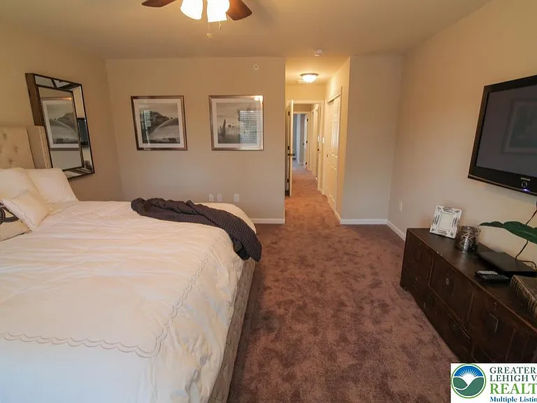 623 Linden St — Photo 7