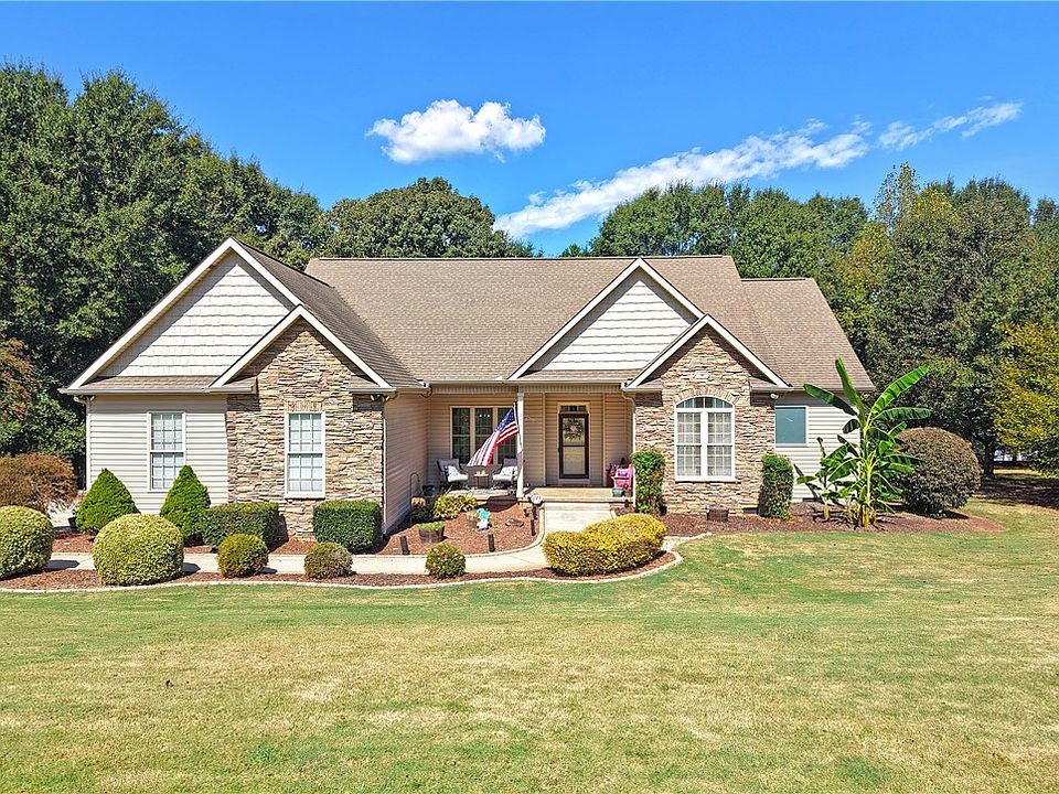 1st image of 708 Sagewood Ln