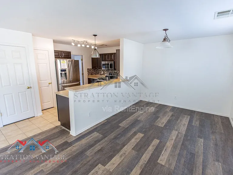 203 S 16th St — Photo 10