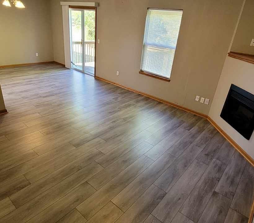 1st image of 1662 NW Garrett Dr #1662