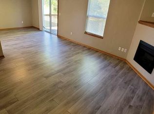 1662 NW Garrett Dr #1662, Blue Springs, MO 64015
