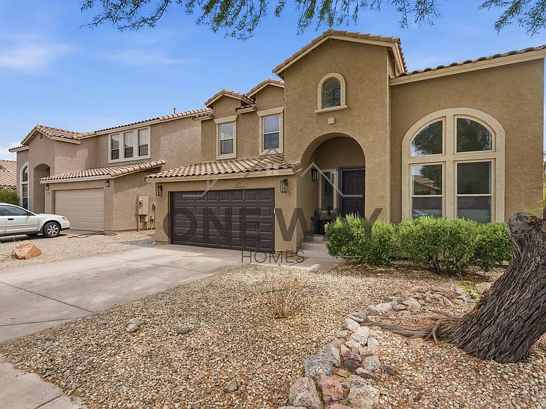 8953 E Hillview St — Photo 3