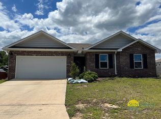 4604 Plover Dr, Crestview, FL 32539