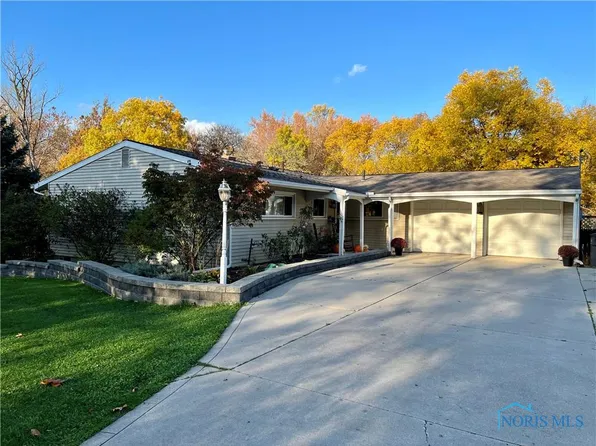 1562 Park Ridge Ln, Toledo, OH 43614