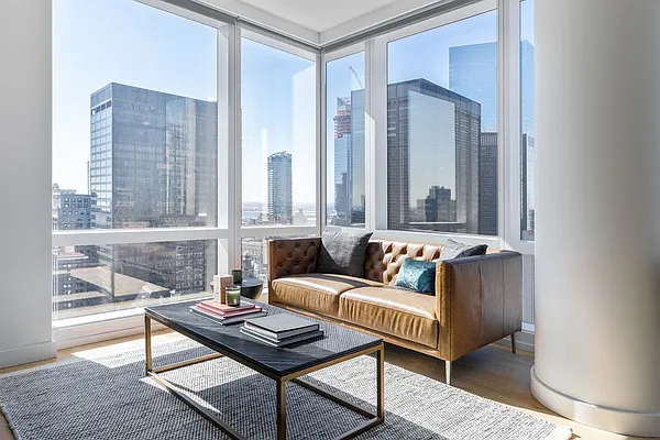 Rented by Greystar | media 28