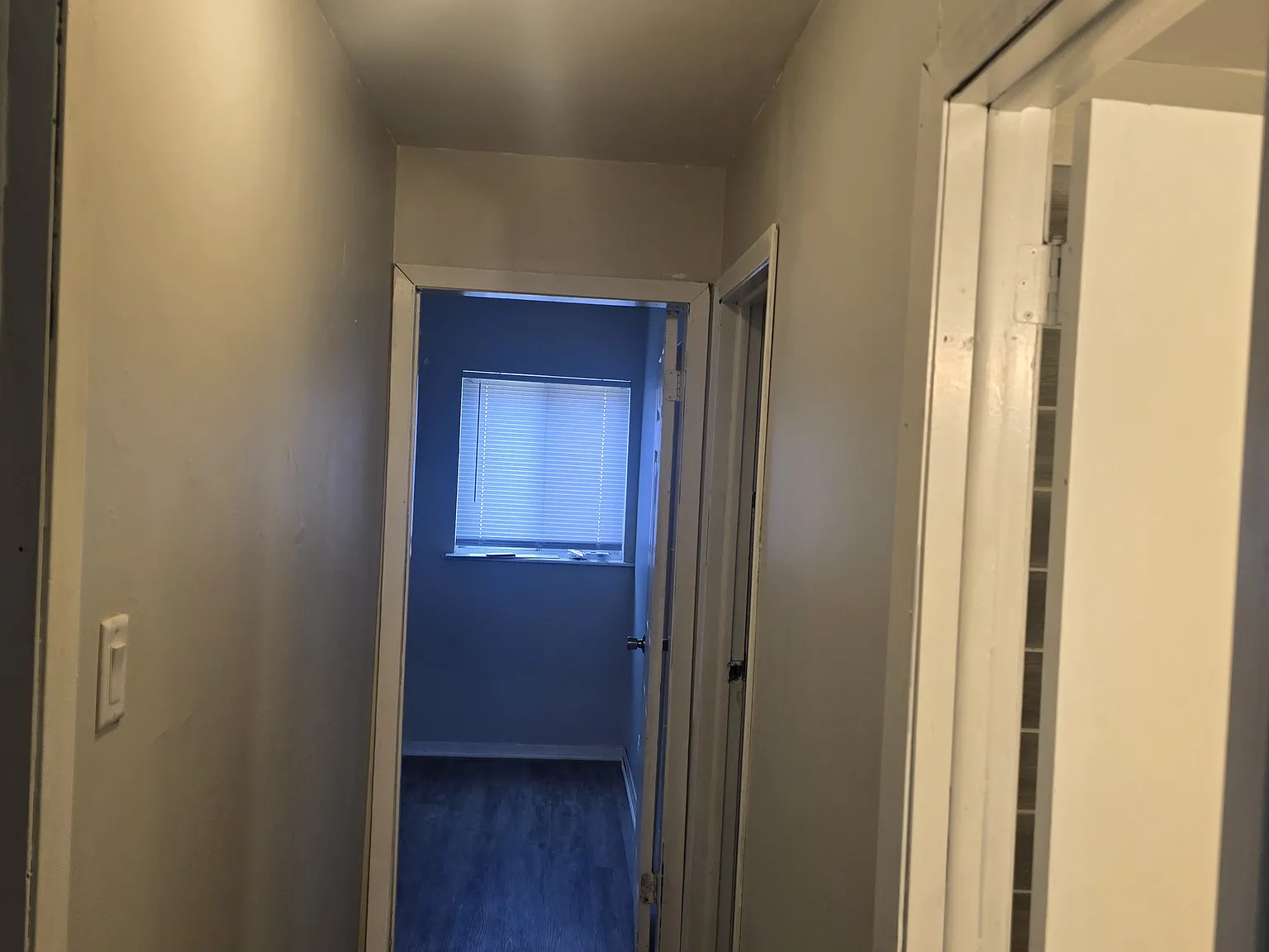 4 bed, 918 sqft, $1,600 — Photo 4