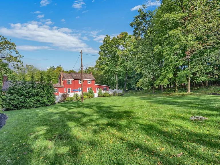 14 Turkey Hill Rd — Photo 42