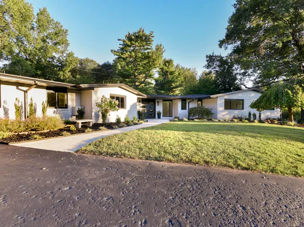 2274 S Edgewater Drive, Springfield, MO 65804