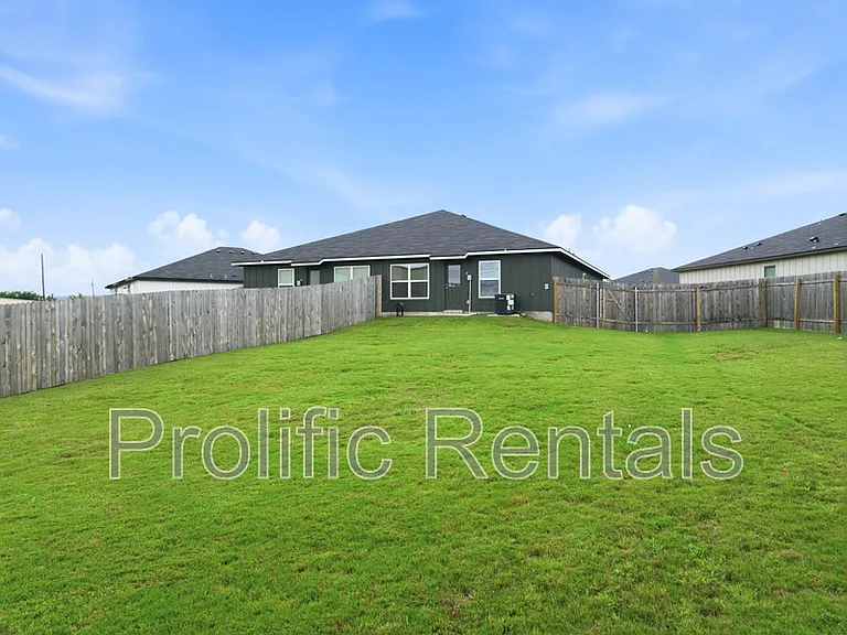 1247 Concord Dr #A — Photo 23