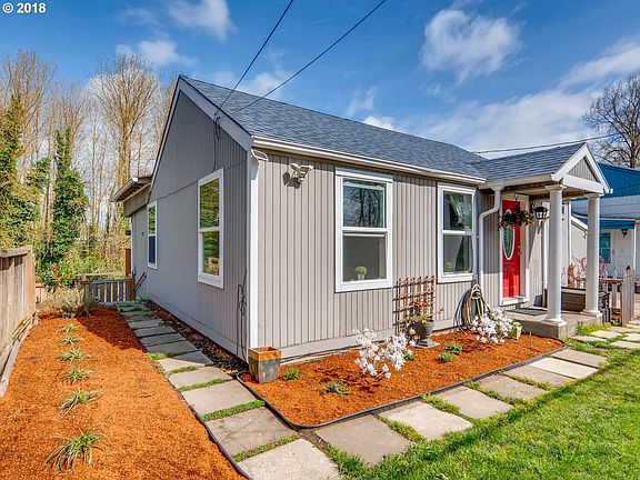 2nd image of 531 N Marine Dr