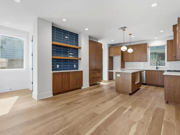 2921 Lyons Rd #1, Austin, TX 78702