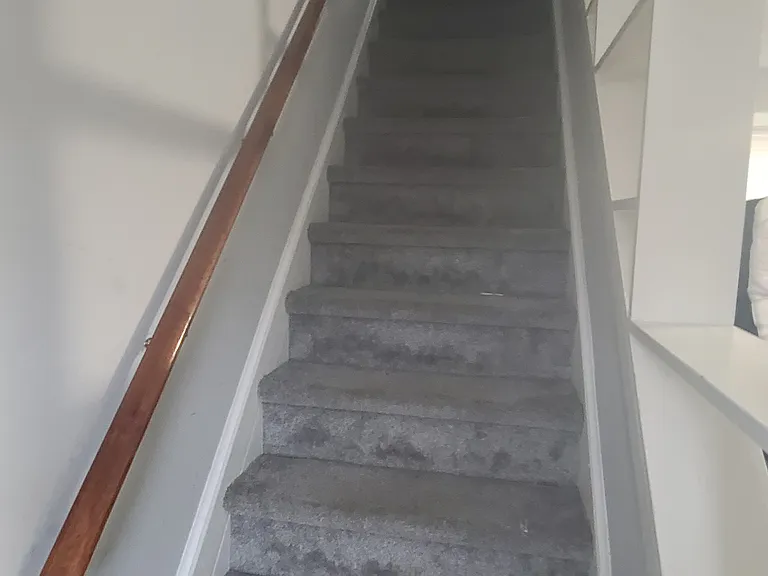 Stairs to 2nd floor bedrooms & bathroom