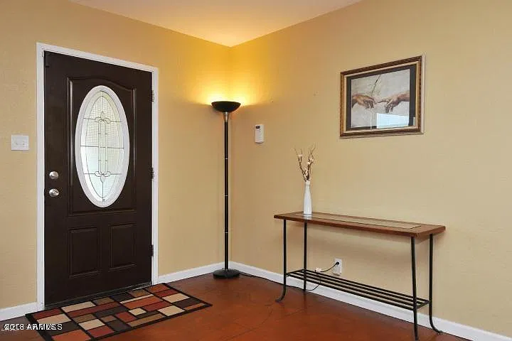 3 bed, 2.0 bath, 1578 sqft, $3,000 — Photo 2