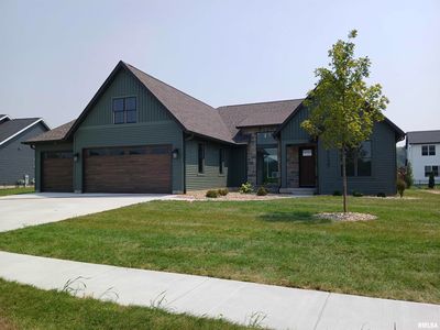 7137 Alvie Ln, Bettendorf, IA, 52722