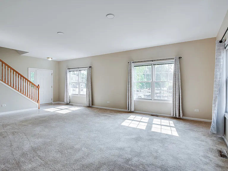 662 Chaney Ct — Photo 4