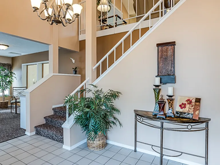 Crystal Springs Apartments — Photo 15