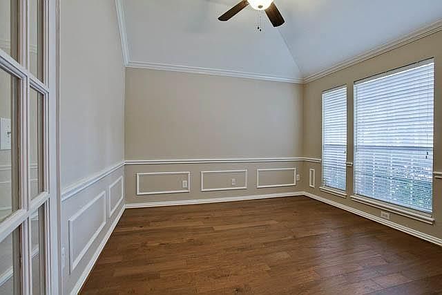 1st image of 18720 Tall Oak Dr
