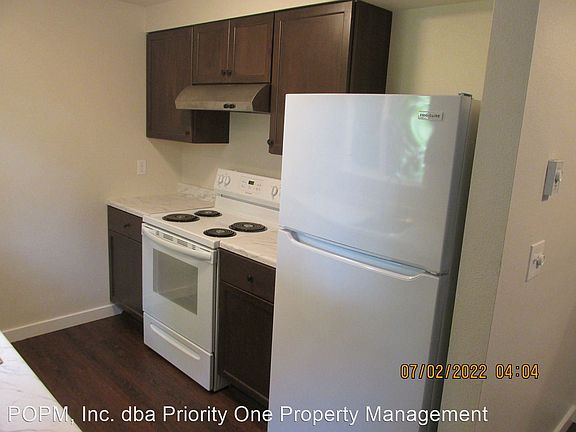 4th image of 611 13th St #611