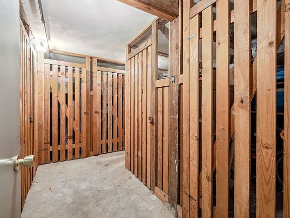 5th image of 2333 NE 55th St #23311