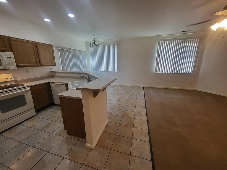 1903 Teal Dr — Photo 5