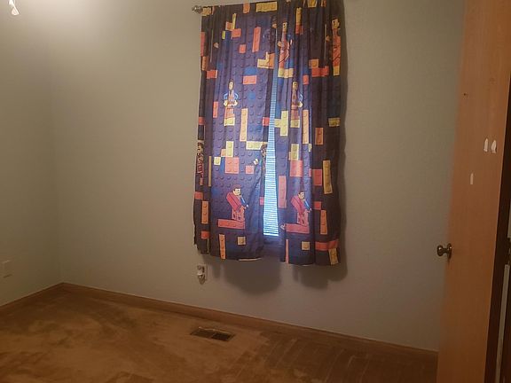 4th image of 10417 S Dewey Ave