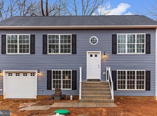 12118 Riverview Dr, Newburg, MD 20664
