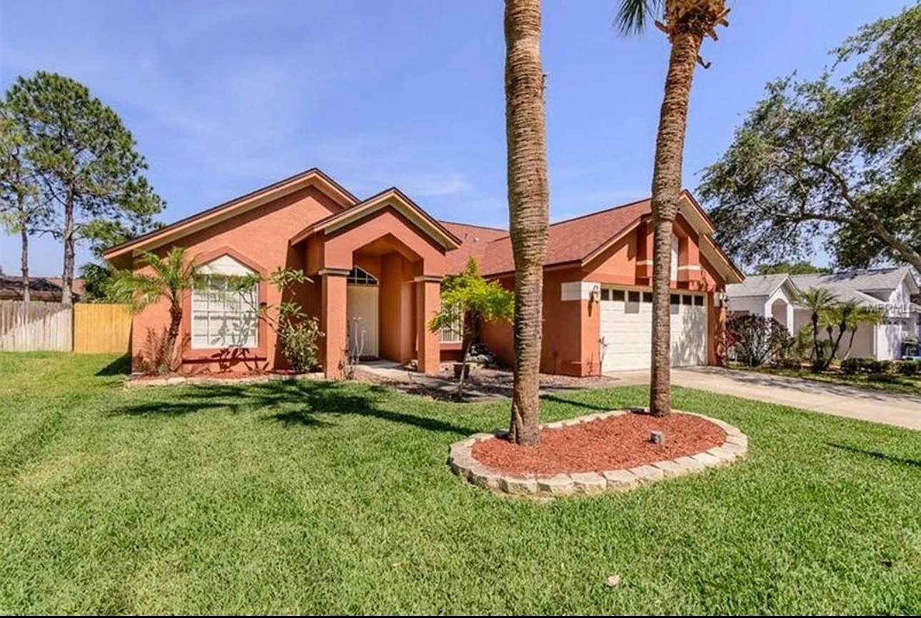 1502 Bay View St — Photo 4