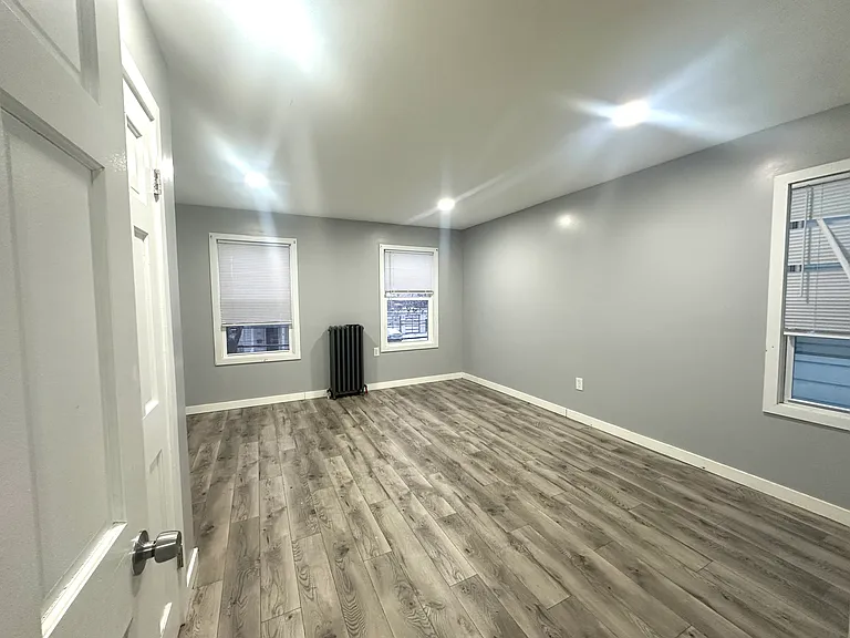 124 Willow St — Photo 7