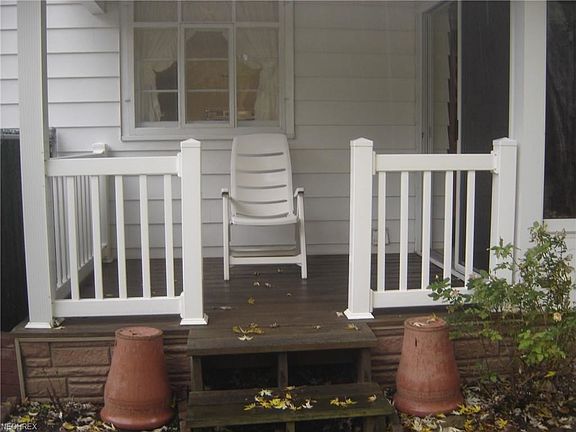 4th image of 1283 Greensburg Rd
