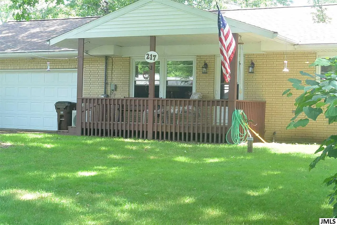 217 Fulton Blvd photo 1