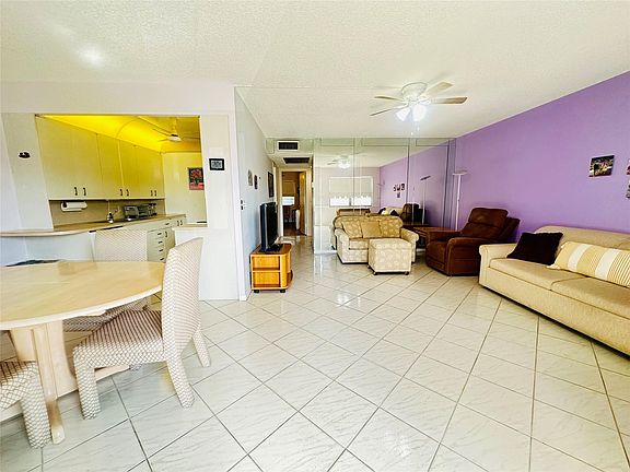 2nd image of 2045 Newport N #2045
