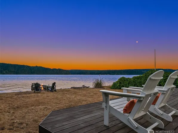 100 N Carroll Point Road, Lilliwaup, WA 98555