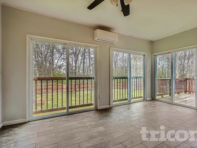 1231 Brentwood Ct — Photo 12